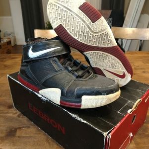 Nike Lebron 2